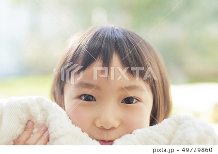 子供 女の子 ライフスタイル 家事 子供 女の子 ライフスタイル 家事 49729860