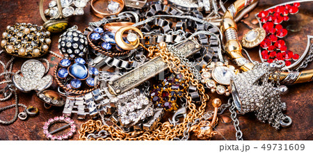 Jewellery collections and bijouterie 49731609