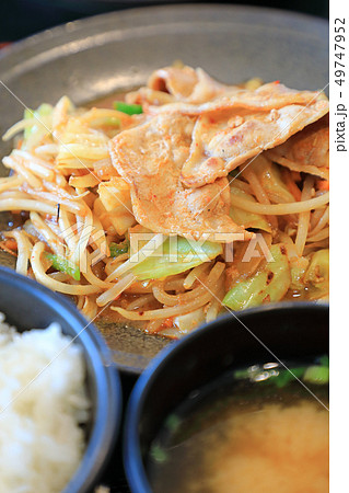 おいしい肉野菜炒め定食 おいしい肉野菜炒め定食 49747952