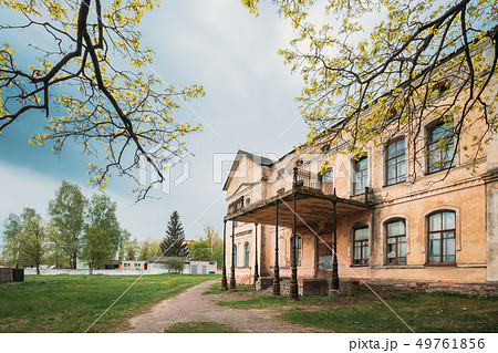 Chachersk, Gomel Region, Belarus. Abandoned Building Of Palace Of Chernyshevy-Kruglikovy Chachersk, Gomel Region, Belarus. Abandoned Building Of Palace Of Chernyshevy-Kruglikovy 49761856