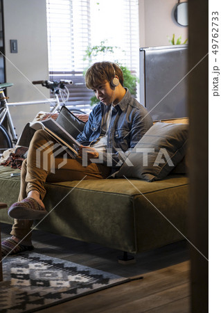 休日の過ごし方 49762733