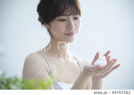 ビューティーイメージ・洗顔 ビューティーイメージ・洗顔 49765562