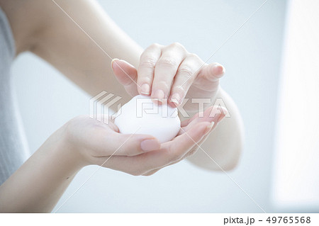 ビューティーイメージ・洗顔 49765568