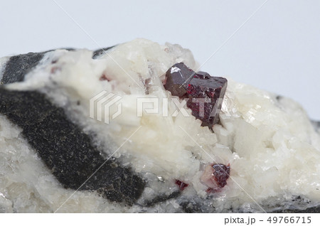 辰砂の結晶 49766715