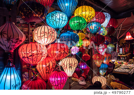 ベトナム ホイアン ランタン ナイトマーケット ランタン祭りの写真素材