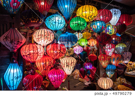 ベトナム ホイアン ランタン ナイトマーケット ランタン祭りの写真素材