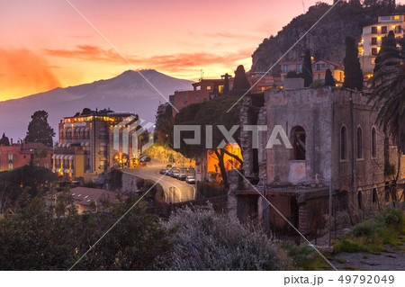 Mount Etna at sunrise, Sicily, Italy Mount Etna at sunrise, Sicily, Italy 49792049