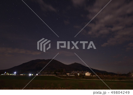 星空の下の高原 星空の下の高原 49804249