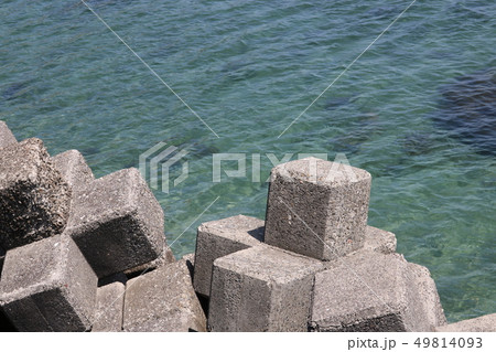 海と消波ブロック 海と消波ブロック 49814093