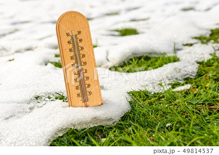 Spring is coming 49814537