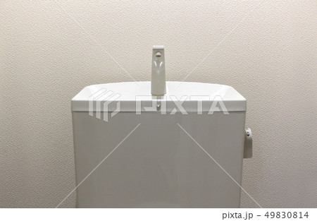 住宅のトイレの手洗い付きタンク 住宅のトイレの手洗い付きタンク 49830814