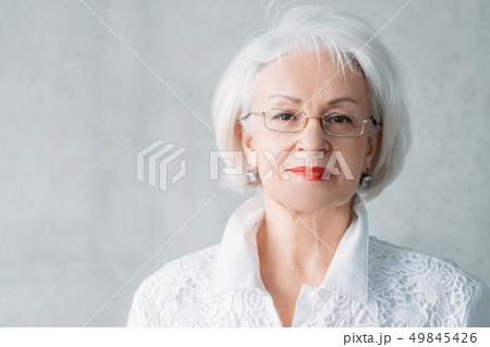 confident intelligent senior business woman 49845426