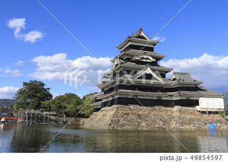 松本城（秋） 49854597