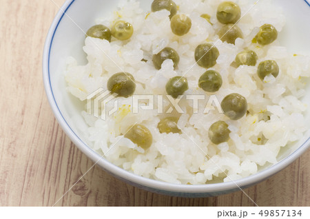 春の味覚　豆ごはん 49857134