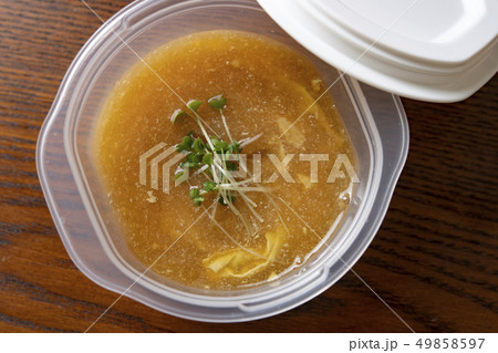 湯葉あんかけを入れた保存容器 湯葉あんかけを入れた保存容器 49858597