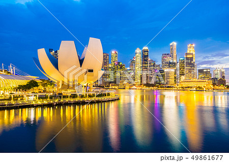 Beautiful architecture building skyscraper around marina bay in singapore city 49861677