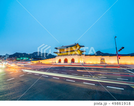 Beautiful architecture building of gyeongbokgung palace Beautiful architecture building of gyeongbokgung palace 49861918