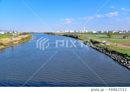 戸田市付近の荒川 49862552