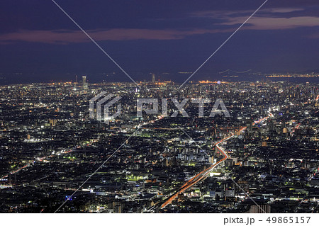 信貴生駒スカイラインから大阪の夜景 49865157