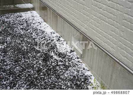 気象現象 雹（+家） 49868807