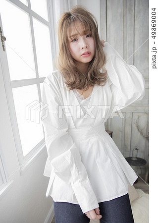 ゆるふわミディアムヘアー 日本人　ヘアスタイル 49869004