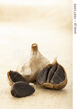 黒ニンニク 黒ニンニク 49871069