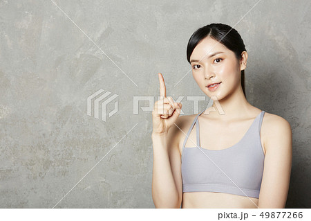 女性　スポーツウェア 49877266