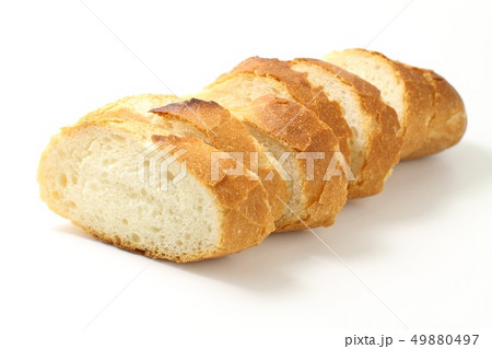 カットされたフランスパン バケットの写真素材