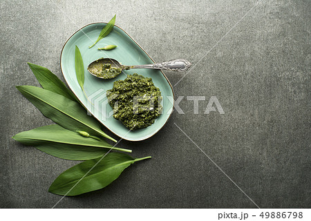 Wild garlic pesto Wild garlic pesto 49886798