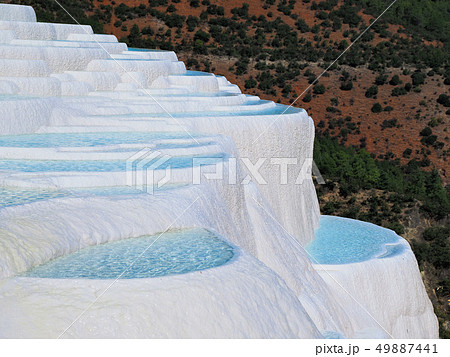 中国雲南省・白水台の石灰棚 / Baishuitai, Yunnan, China 49887441