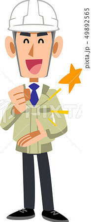 ヘルメットを装着して納得する工務店の男性 ヘルメットを装着して納得する工務店の男性 49892565