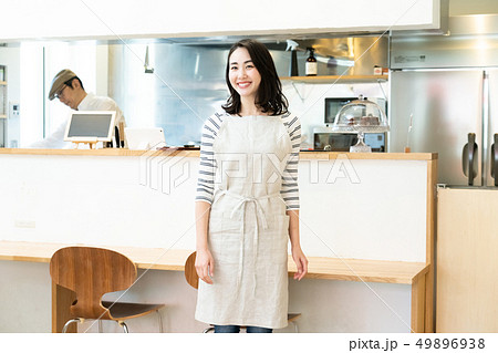カフェ店員 カフェ店員 49896938