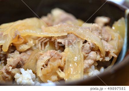牛丼のアップ 牛丼のアップ 49897581
