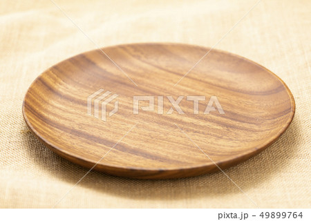 木製のお皿 木製のお皿 49899764