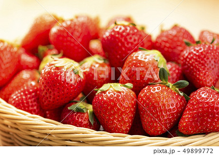 かご盛り苺 49899772