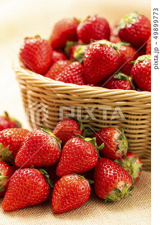 かご盛り苺 かご盛り苺 49899773