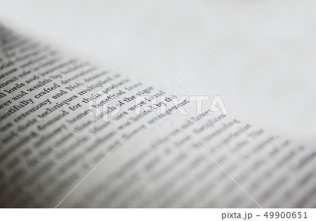英文書籍の一ページ 英文書籍の一ページ 49900651