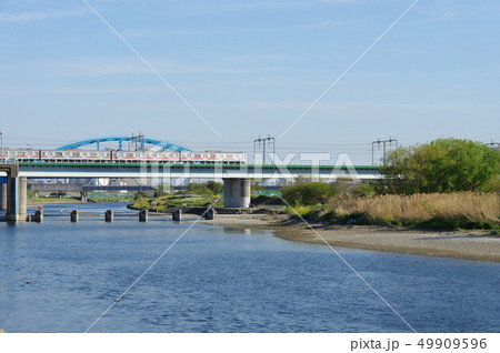 多摩川にかかる橋 多摩川にかかる橋 49909596