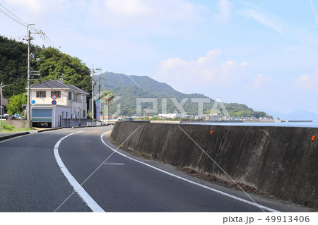 海岸沿い　道 49913406