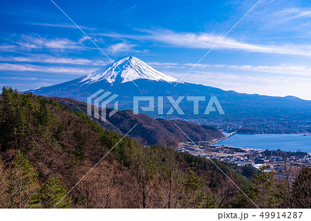 (山梨県)御坂山系から望む富士山 (山梨県)御坂山系から望む富士山 49914287