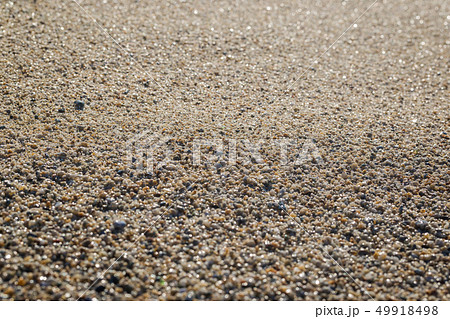 Small smooth pebbles Small smooth pebbles 49918498