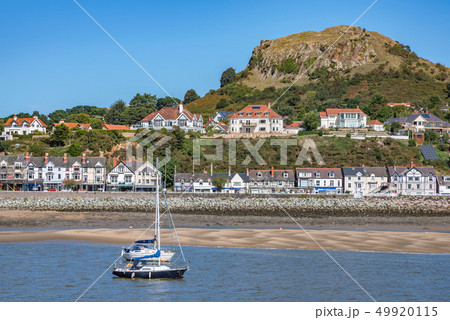 Welsh seaside village 49920115