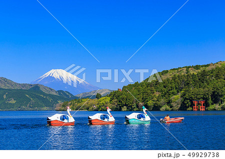 芦ノ湖からの富士山イメージ 芦ノ湖からの富士山イメージ 49929738