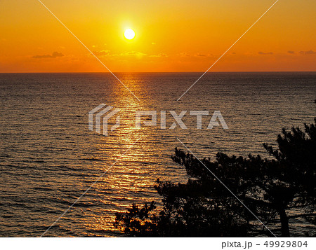 瀬平自然公園の夕陽 49929804