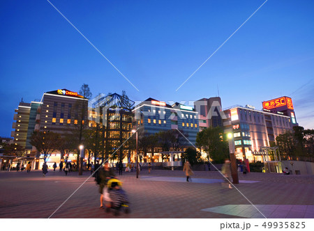 日本の横浜都市景観　センター南駅前の港北TOKYU S.C.などを望む　（夜景） 49935825