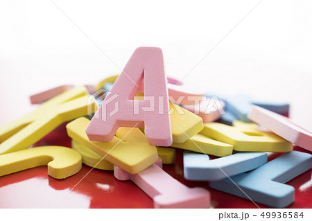 アルファベット 49936584