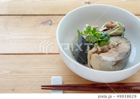鯖の缶詰 49938629