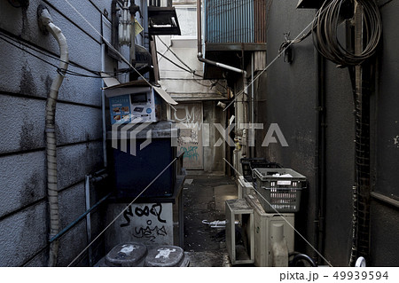 東京都 三軒茶屋 路地裏の写真素材