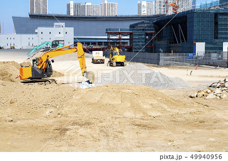 大規模建設現場の更地 大規模建設現場の更地 49940956