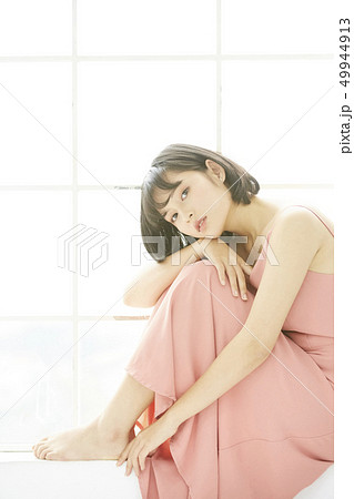女性　ビューティー 49944913